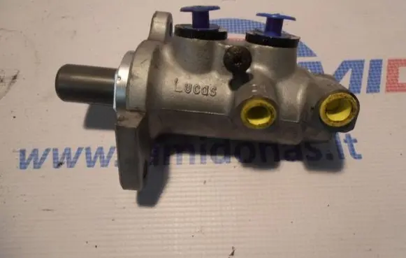 Mercedes-Benz A W168 Master brake cylinder