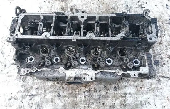 Engine head