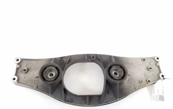 Mercedes-Benz S W221 Rear differential/diff mount bracket A2213521406