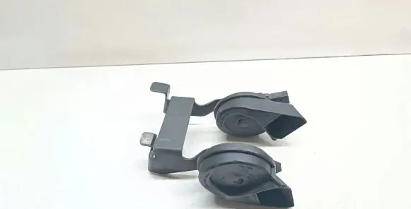 Audi A6 S6 C7 4G Horn signal E9024148