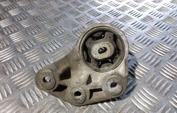 Audi A6 S6 C6 4F Rear differential mounting bracket 8E0599125P