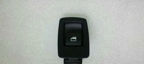 BMW 5 E60 E61 Electric window control switch 9113773