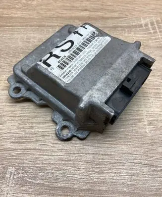 Chrysler Voyager Airbag control unit/module 04686602AJ TMD272312051