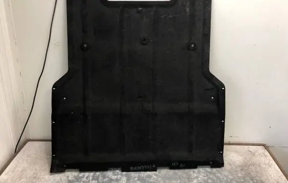 Audi Q3 8U Engine splash shield/under tray 8U0863821A