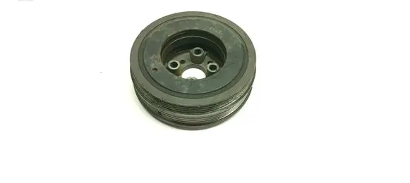 Volkswagen PASSAT B5 Crankshaft pulley 038105243F