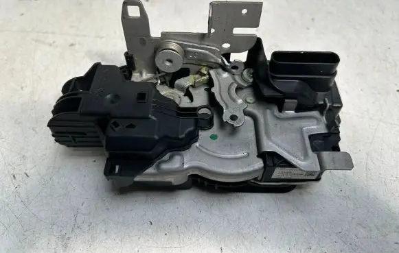 Volvo S90, V90 Rear door lock 31462448 31462440