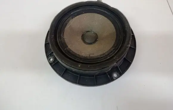 Hyundai i30 Front door speaker 963302B000