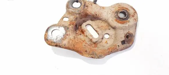 Volvo XC90 Bracket in trunk/boot 