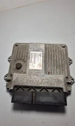 Suzuki Swift I Engine control unit/module 55195173 52ASMWT9G 3392062JP0