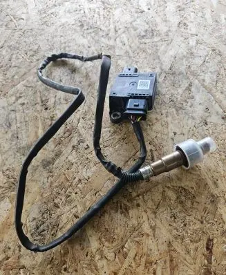 Volkswagen PASSAT B8 Lambda probe sensor 05L906261B 0281007700 EGSSM22