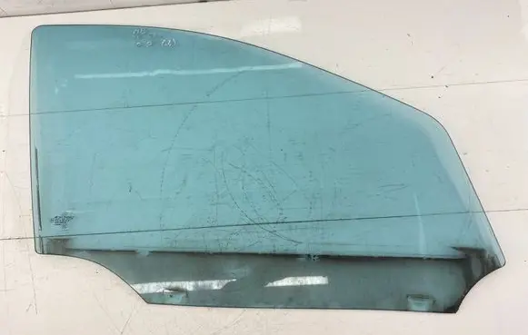 Mercedes-Benz ML W164 Front door window glass four-door 43R000004