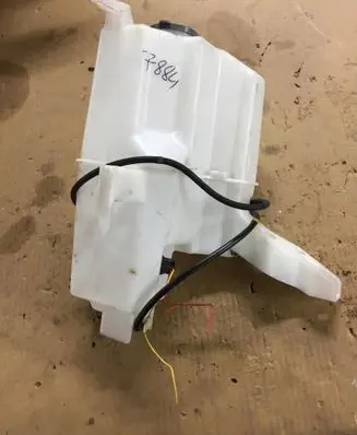 Nissan NV200 Windshield washer fluid reservoir/tank