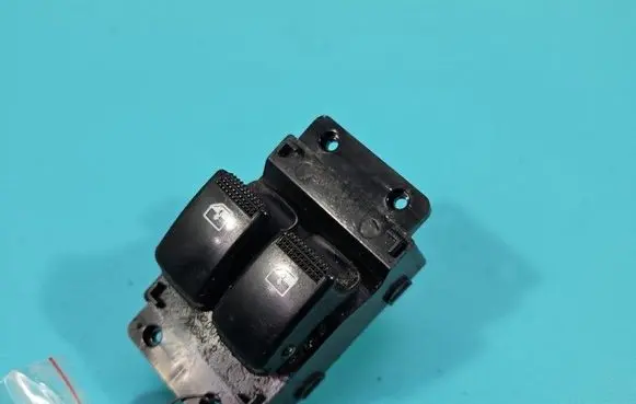 Hyundai i10 Electric window control switch 202007107 IMPRK1556445
