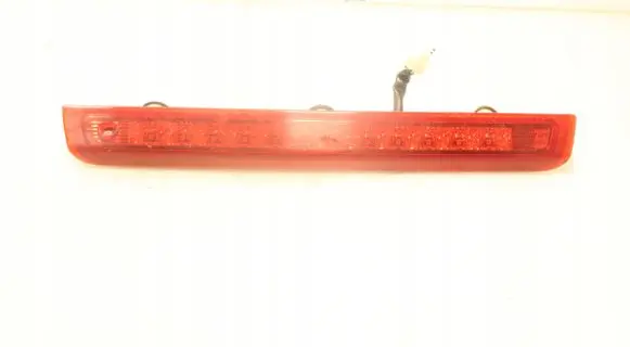 Third/center stoplight