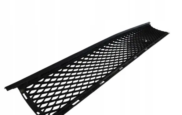 Front bumper lower grill