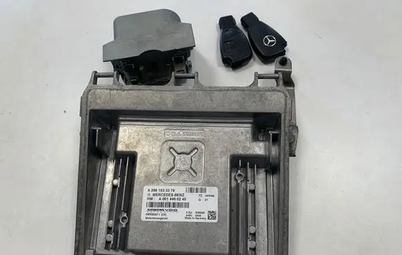 Engine ECU kit and lock set