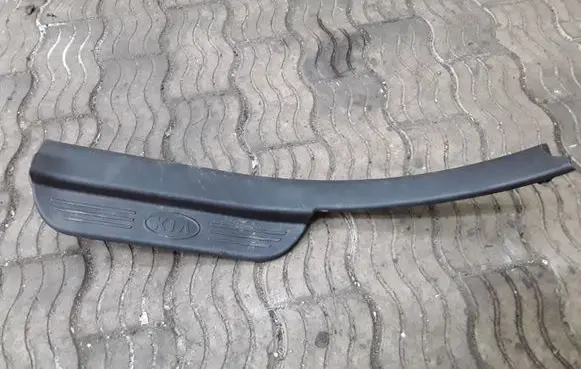 KIA Magentis Rear sill trim cover 858762G000