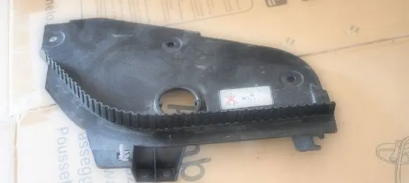 BMW 7 G11 G12 Battery box tray cover/lid 7491956