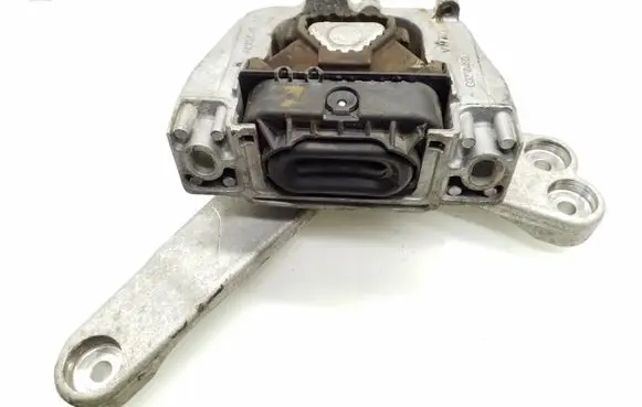 Audi A3 S3 8V Engine mount bracket 5Q0199262S