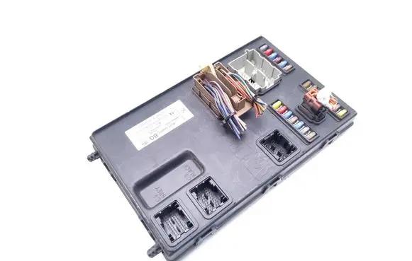 Toyota Hilux (N80, N90, N100, N110) Comfort/convenience module 8C1T14A073BG 5WK48947Q
