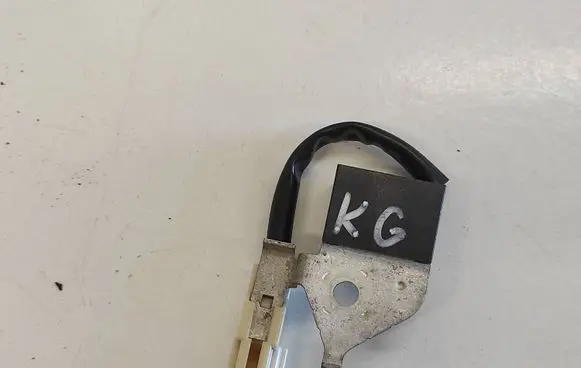 Toyota Avensis T250 Sensor 900808802