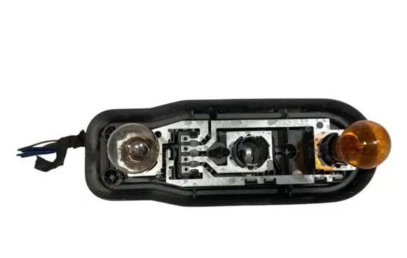 BMW 5 E39 Tail light bulb cover holder 2496339