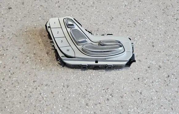 Mercedes-Benz E W238 Seat control switch A2139050004