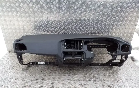 Volvo V40 Dashboard 1303905 OP502317