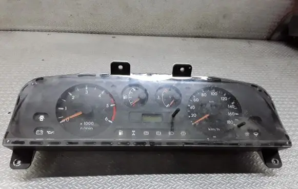 Ford Maverick Speedometer (instrument cluster)