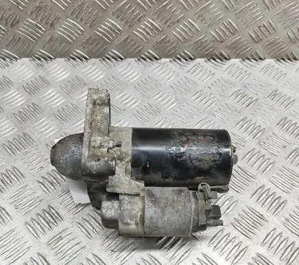 BMW 5 G30 G31 G38 Starter motor 0001138054 7631025