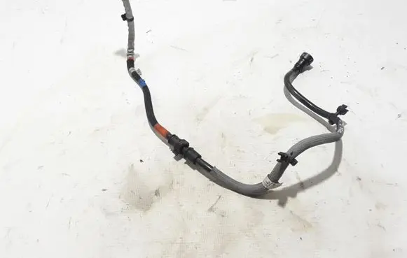 Land Rover Discovery Sport Air intake hose/pipe G4D39T518BD