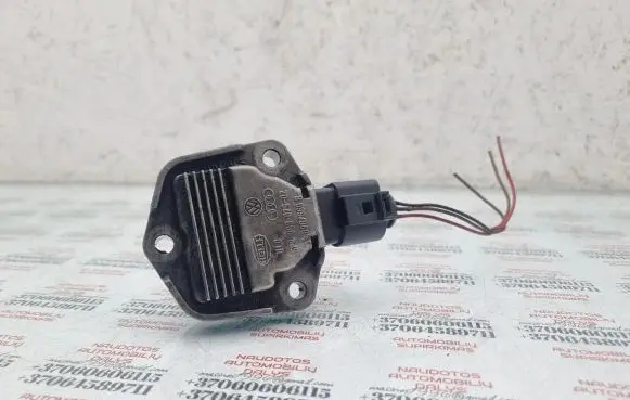 Audi A6 S6 C5 4B Oil level sensor 6PR008079