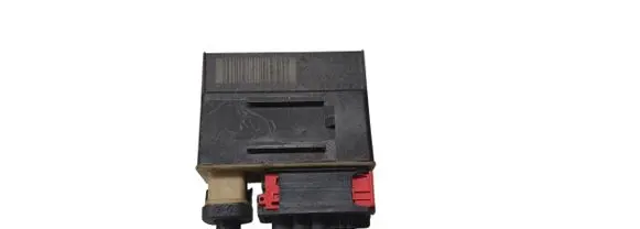 Peugeot 3008 I Glow plug pre-heat relay 9662570880
