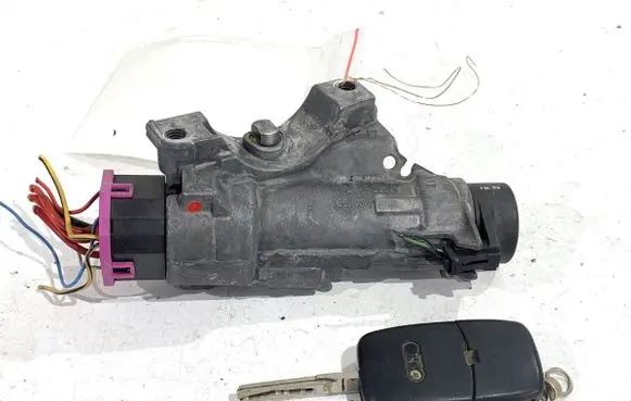 Audi A4 S4 B6 8E 8H Ignition lock 4B0905851C