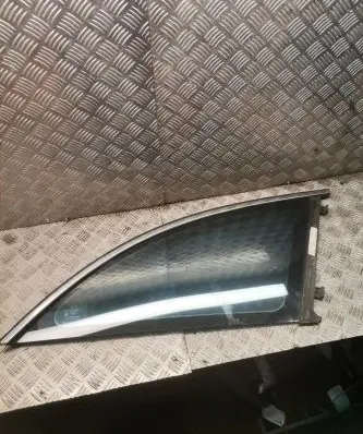 Mercedes-Benz R W251 Rear side window a2516702650