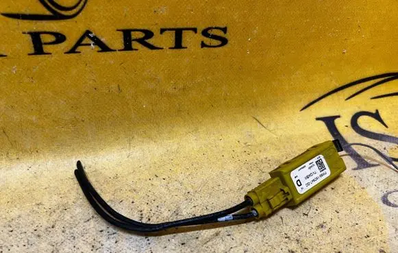 Land Rover Evoque II Aerial antenna amplifier FW9318C847GC