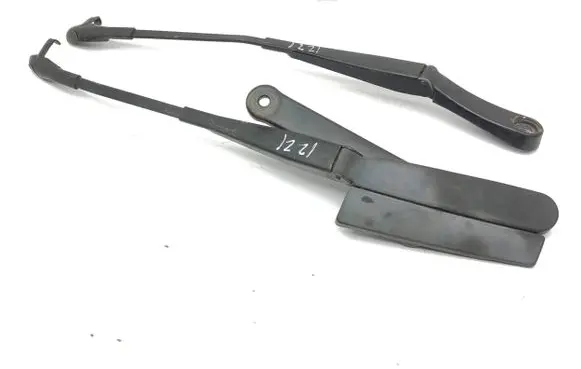 Porsche Cayenne (92A) Front wiper blade arm