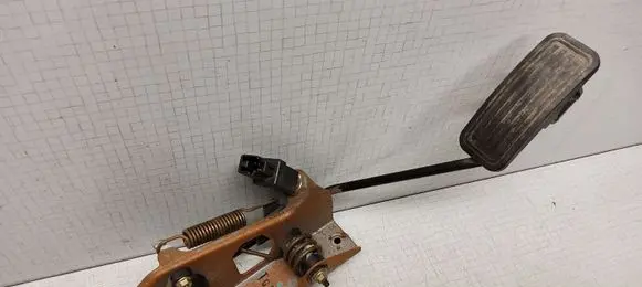 Mazda 6 Accelerator throttle pedal 150723094 CB0541AC0