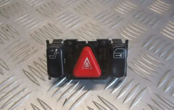 Mercedes-Benz E W210 Hazard light switch
