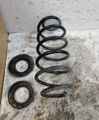 Toyota Yaris Rear coil spring