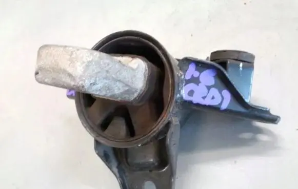 Hyundai i30 Engine mount vacuum valve 
