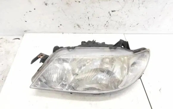 Mazda 323 F Headlight/headlamp