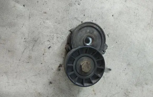 Ford Galaxy Alternator belt tensioner 530615 319741
