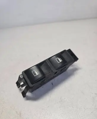BMW X3 E83 Electric window control switch 61318381514