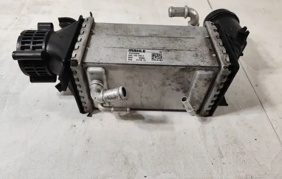 Volkswagen PASSAT B8 Intercooler radiator 04E145785E GV020005 V500