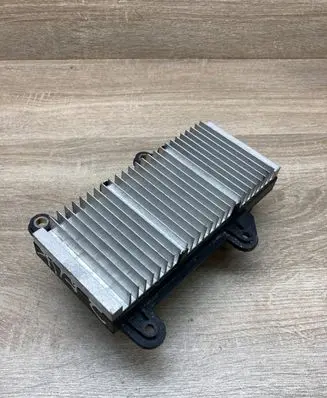 BMW 7 E65 E66 Power management control unit 6923898 8ES008270