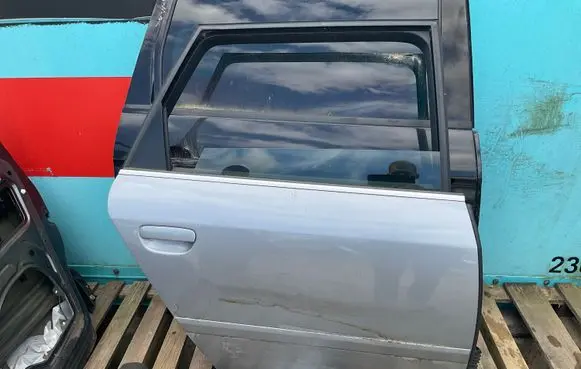 Audi RS6 Rear door