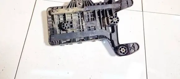 Volkswagen PASSAT B6 Battery box tray 1k0915333c