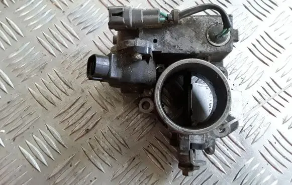 Toyota Corolla E120 E130 Throttle valve 270202007 8967221020