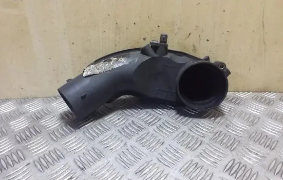 Audi A6 S6 C5 4B Air intake duct part 078133356F